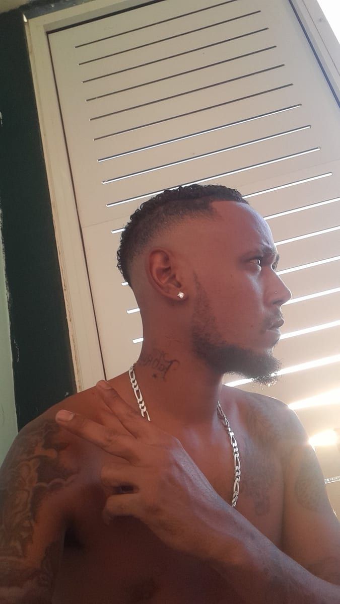 Profil de Barry, 29 ans, Gay male à Puplinge (Genève)