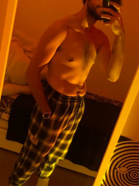 Profil de Victorin, 22 ans, Gay male à Summaprada (Grisons)