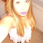 Colinne - Gay male à Monible Profil de Colinne, 28 ans, Gay male à Monible (Berne)