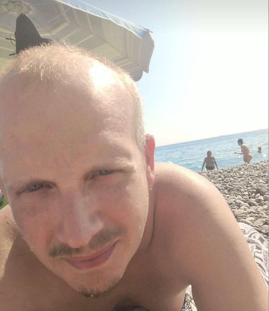 Profil de Zarko, 24 ans, Gay male à Lonay (Vaud)