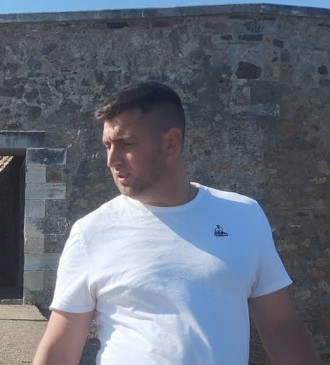 Profil de Okacha, 40 ans, Gay male à Fétigny (Fribourg)