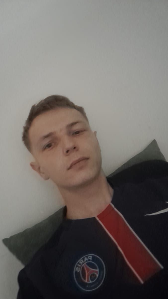 Profil de Ishak, 31 ans, Gay male à Fully (Valais)