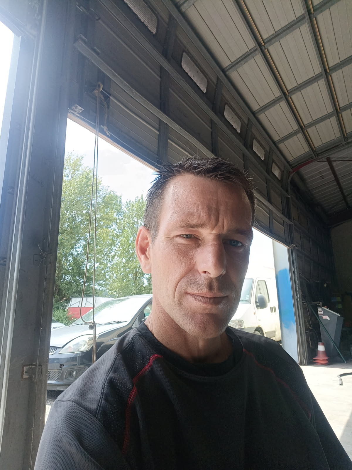 Profil de Timi, 30 ans, Gay male à Vicosoprano (Grisons)
