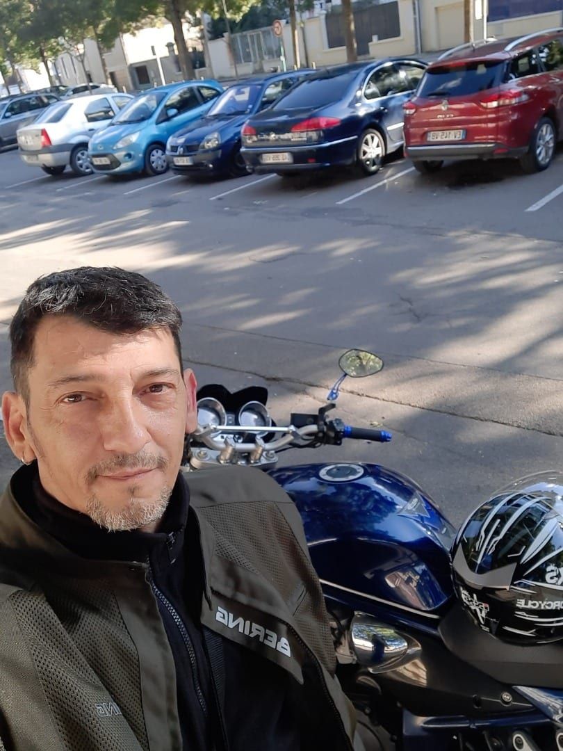 Profil de Khanh, 33 ans, Gay male à Fully (Valais)