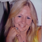 Joselene - Gay male à Cavardiras Profil de Joselene, 28 ans, Gay male à Cavardiras (Grisons)