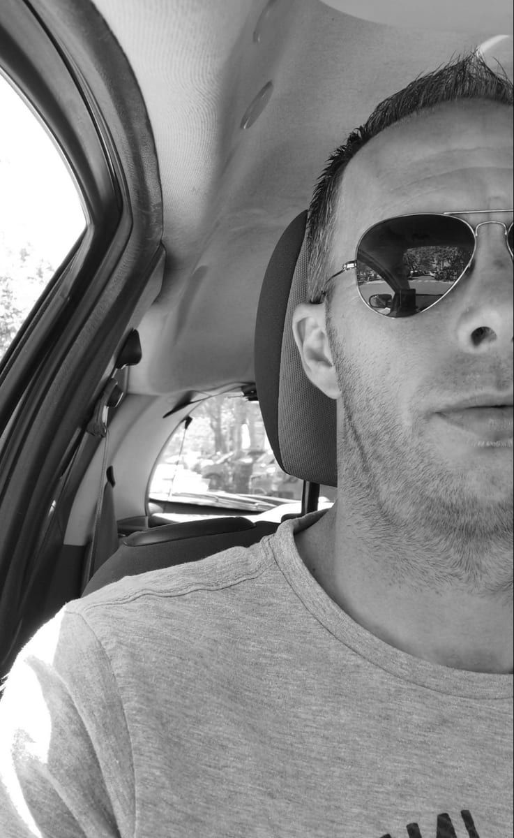 Profil de Ahcene, 41 ans, Gay male à Bever (Grisons)