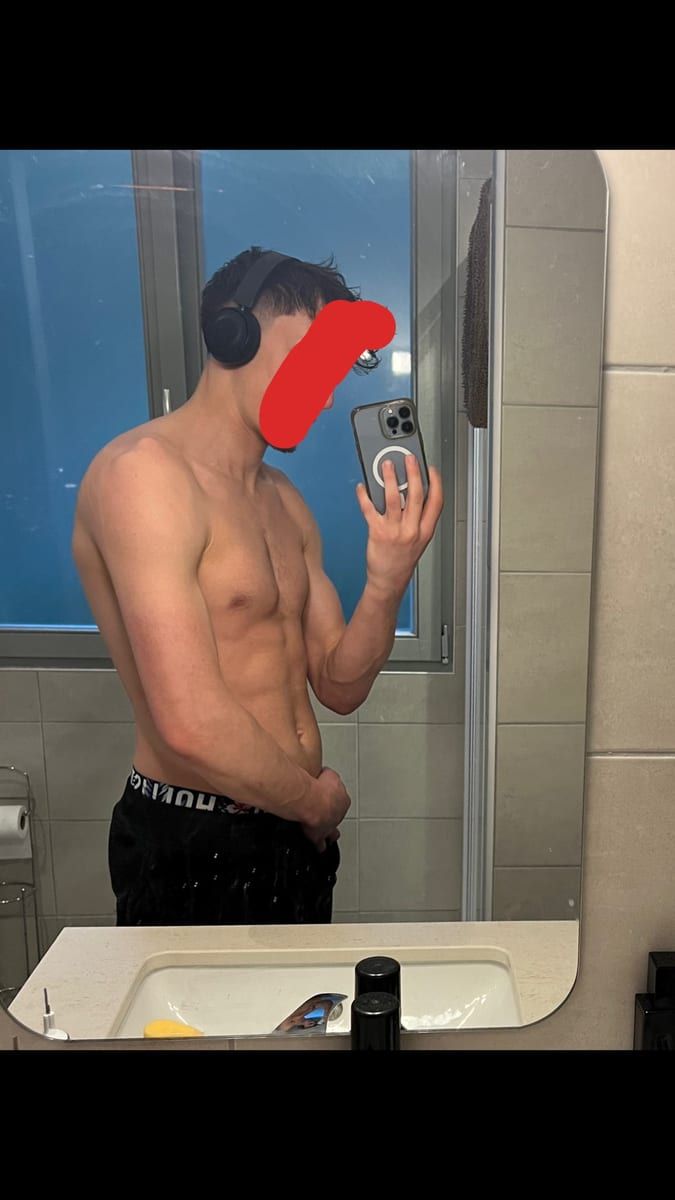 Profil de Roanne, 27 ans, Gay male à Champfèr (Grisons)