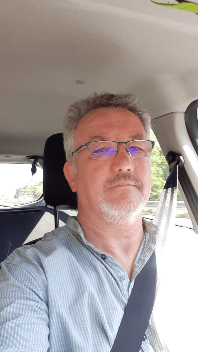 Illian - Gay male à Vulliens Profil de Illian, 42 ans, Gay male à Vulliens (Fribourg)