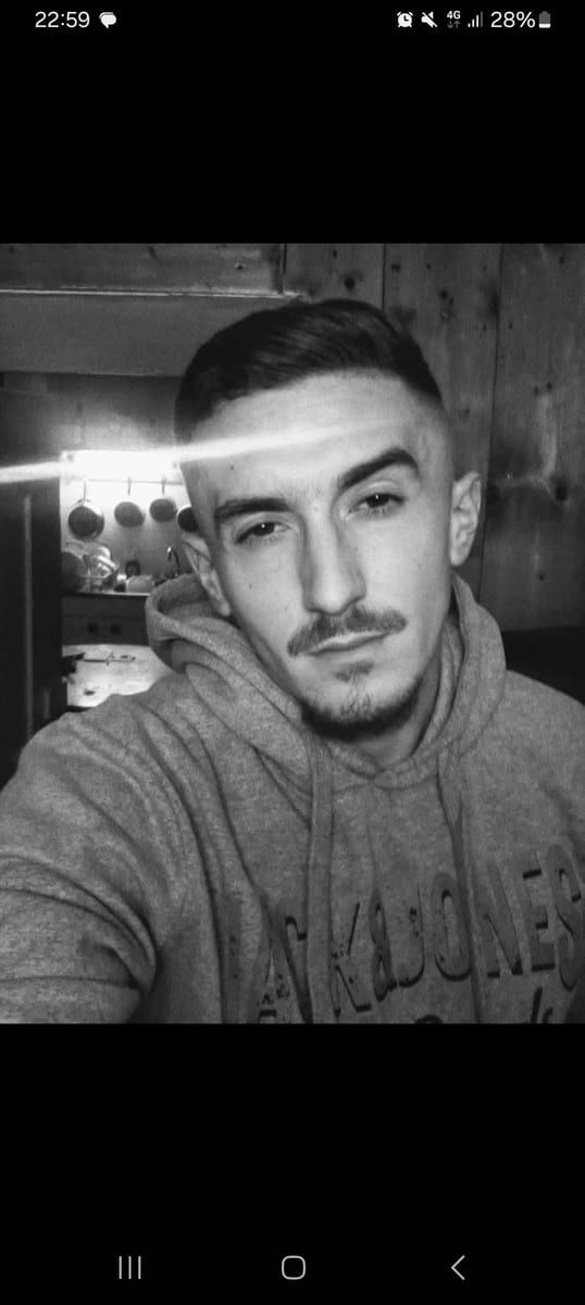 Profil de Gad, 29 ans, Gay male à Schwanden GL (Glaris)