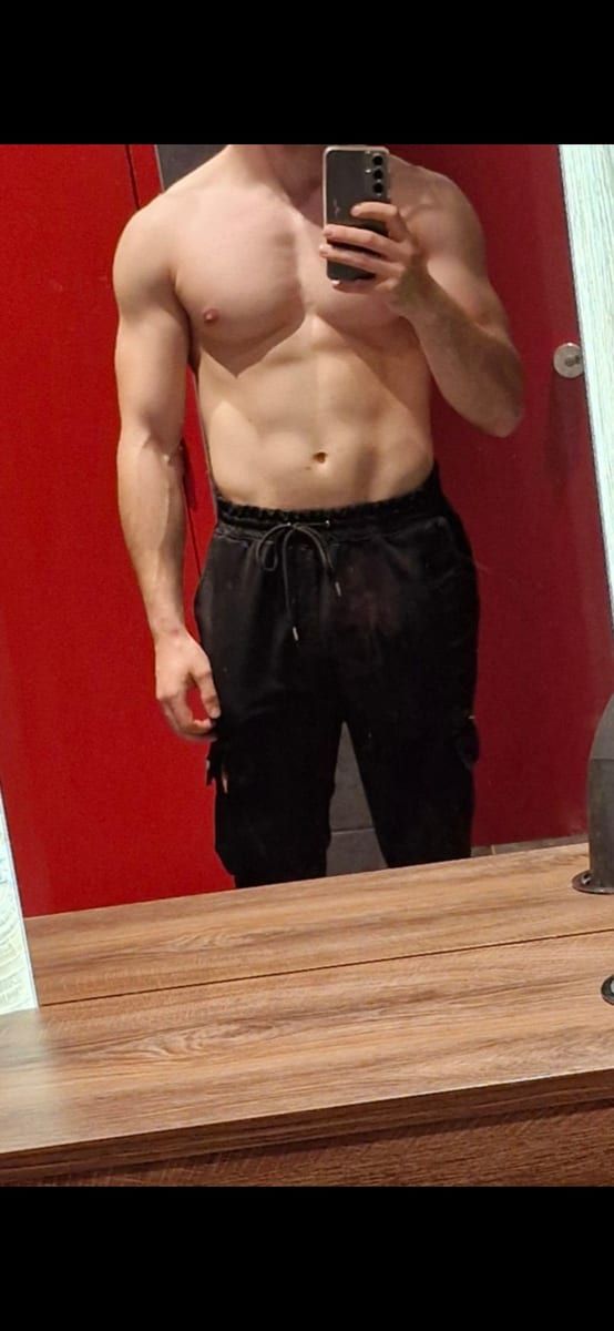 Profil de Kamran, 30 ans, Gay male à Fex (Grisons)