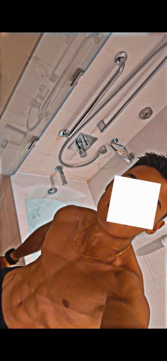 Profil de Ridvan, 32 ans, Gay male à Vessy (Genève)