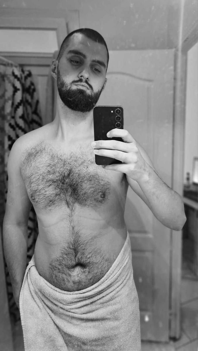 Kostia - Gay male à Maseltrangen Profil de Kostia, 40 ans, Gay male à Maseltrangen (Saint-Gall)