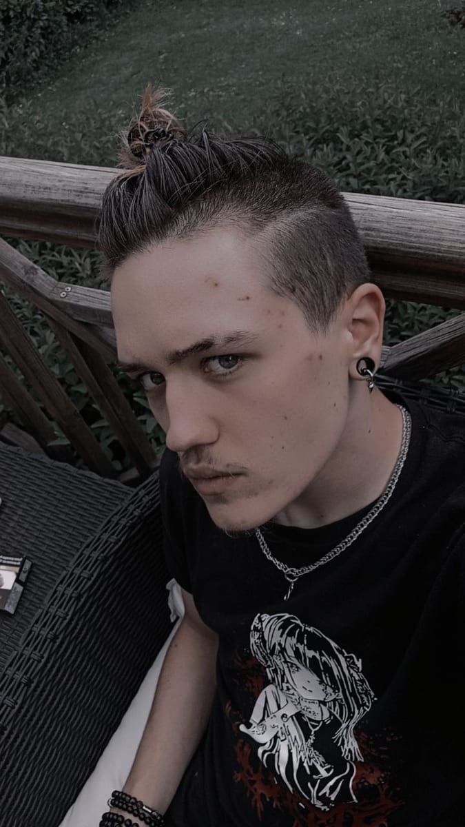 Profil de Josuha, 23 ans, Gay male à St. Niklausen OW (Obwald)