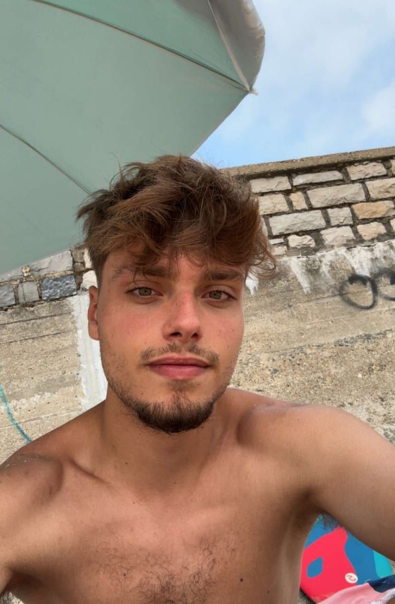 Profil de Slowan, 35 ans, Gay male à Dizy (Vaud)