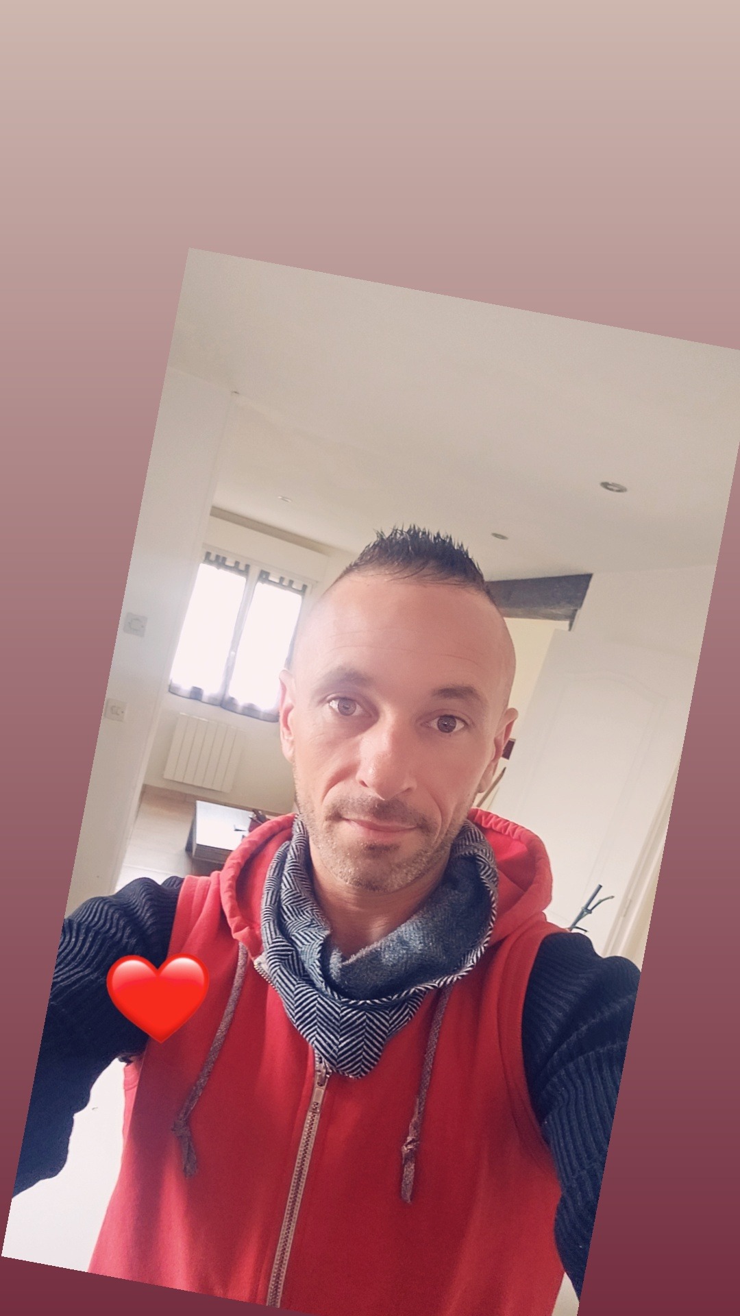 Profil de Maksen, 23 ans, Gay male à Wolfhalden (Appenzell Rhodes-Extérieures)