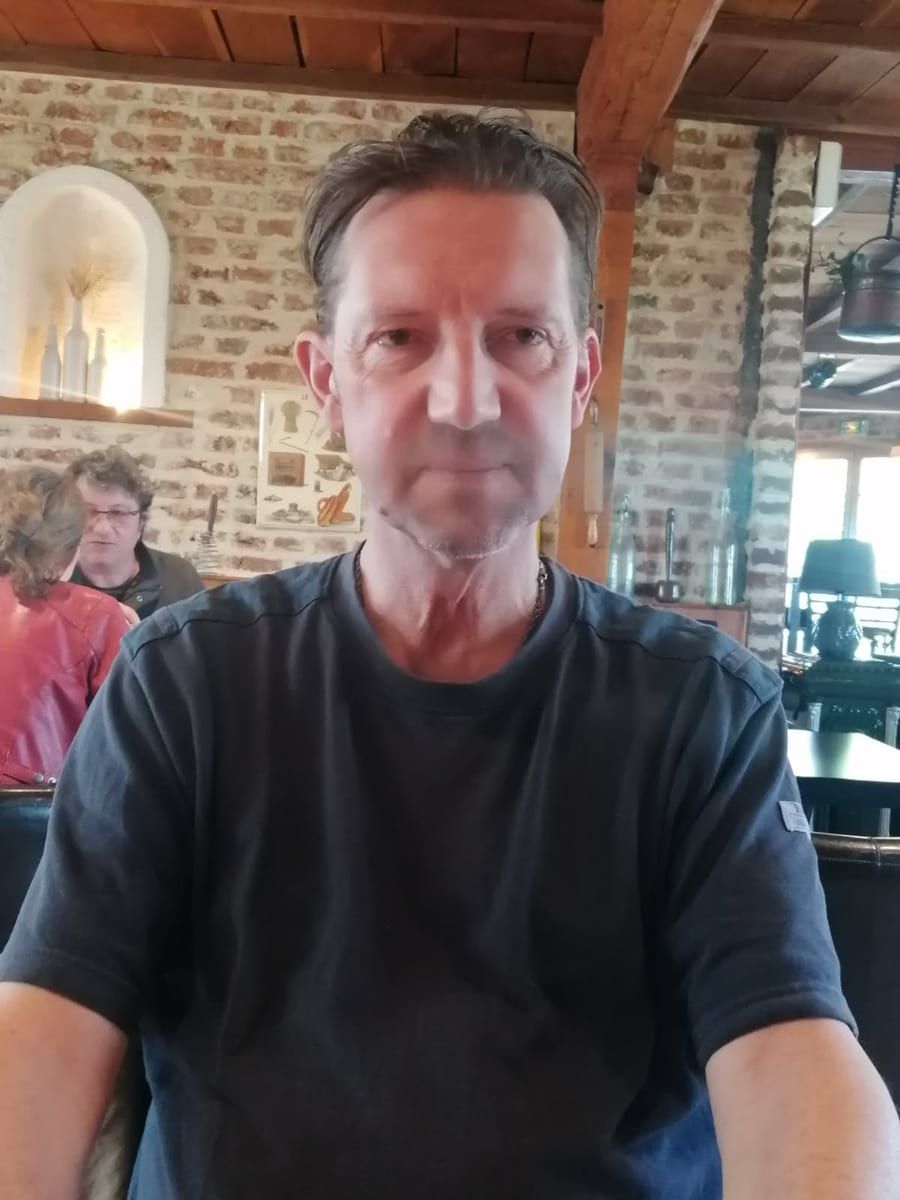 Profil de Moulaye, 29 ans, Gay male à Vicosoprano (Grisons)
