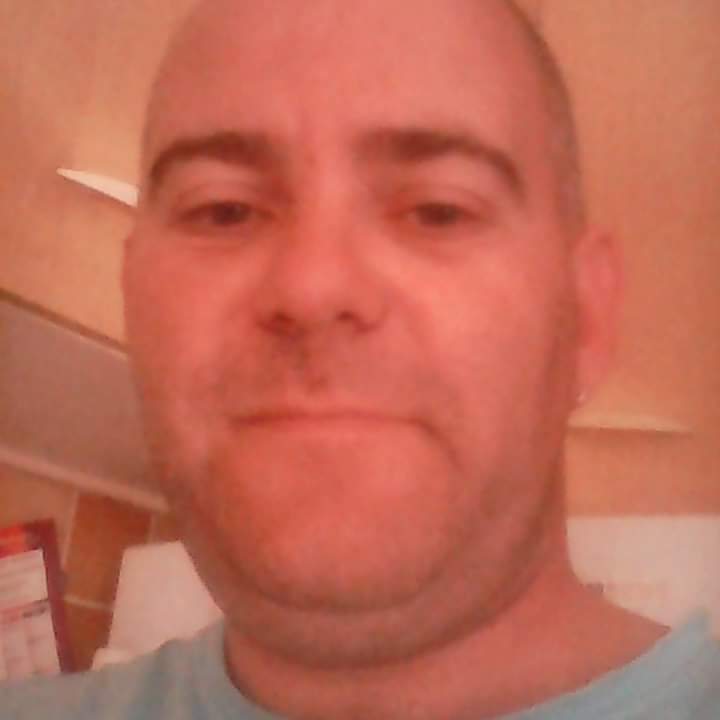 Profil de Pierre-georges, 42 ans, Gay male à Bottens (Vaud)