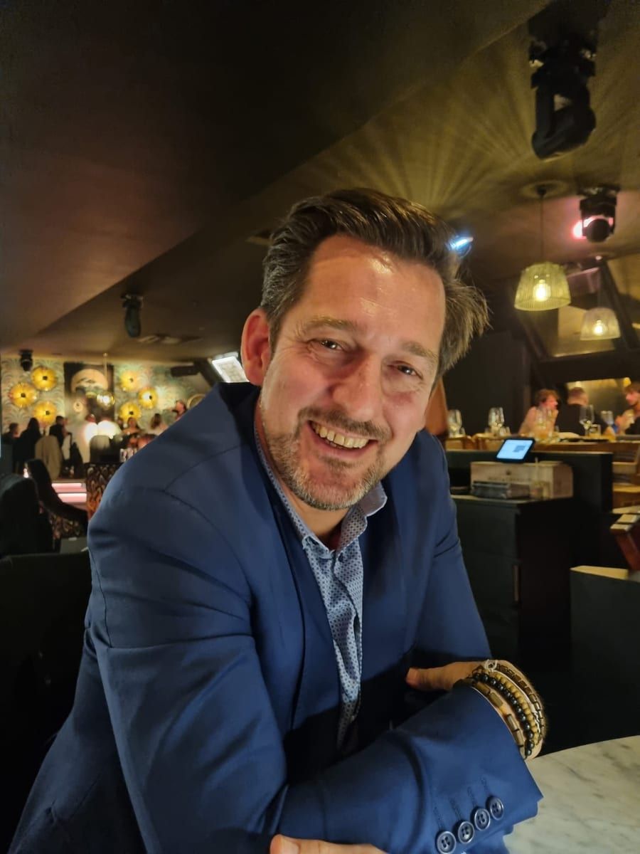 Profil de Saadi, 22 ans, Gay male à Cortébert (Berne)