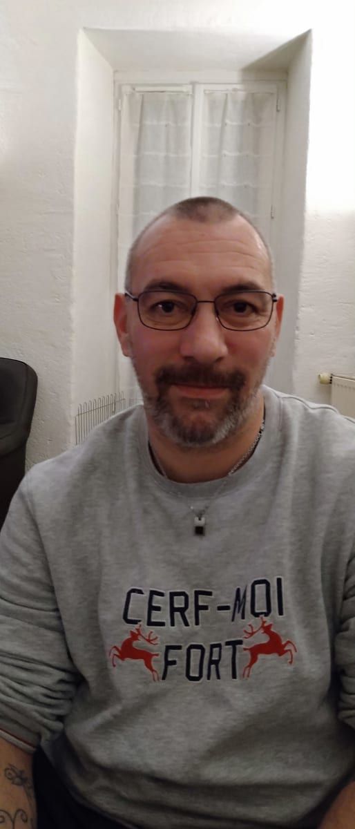 Profil de Sajed, 34 ans, Gay male à Zignau (Grisons)