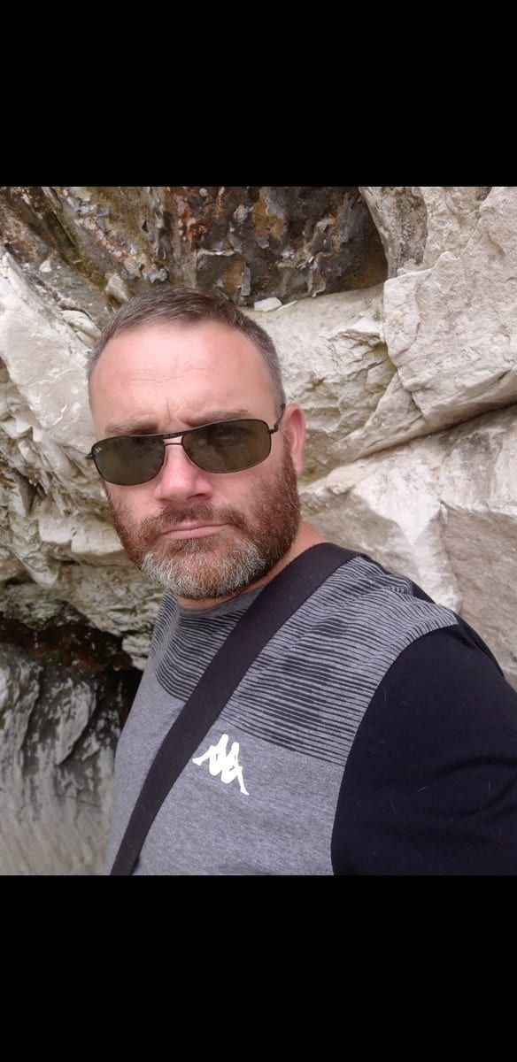 Profil de Djulian, 44 ans, Gay male à Isenthal (Uri)
