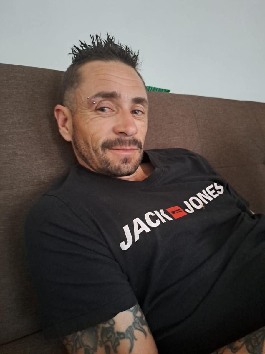 Profil de Duquesne, 26 ans, Gay male à Lippoldswilen (Thurgovie)