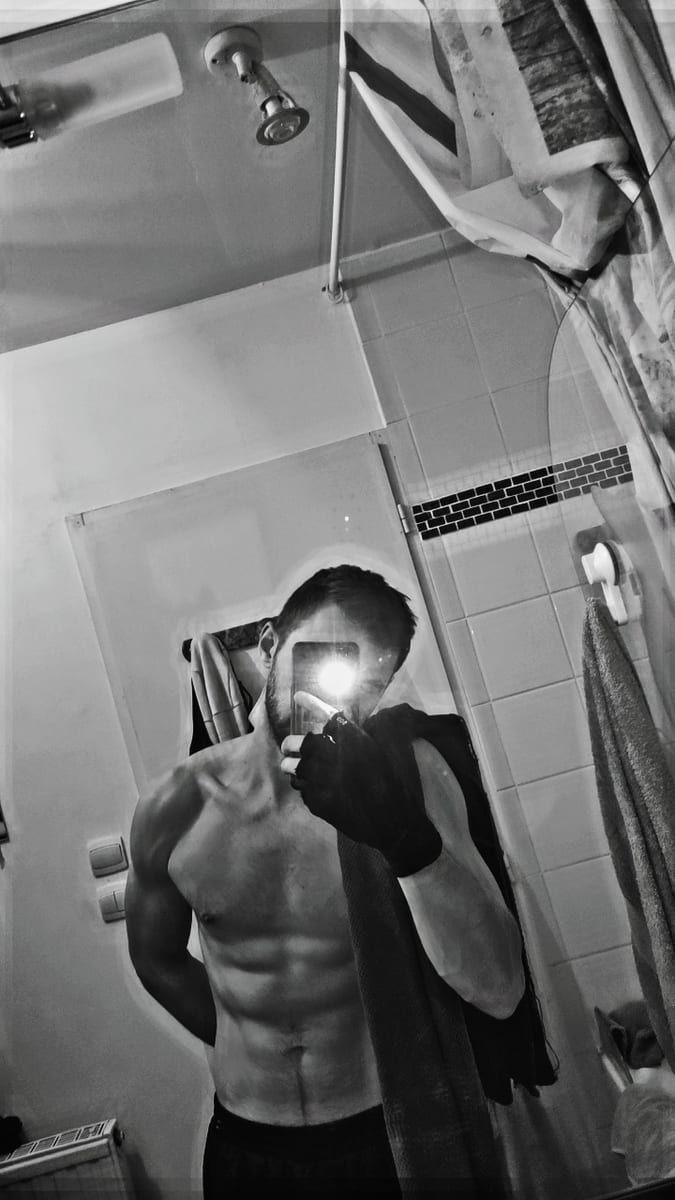 Profil de Orhan, 31 ans, Gay male à Ulrichen (Valais)