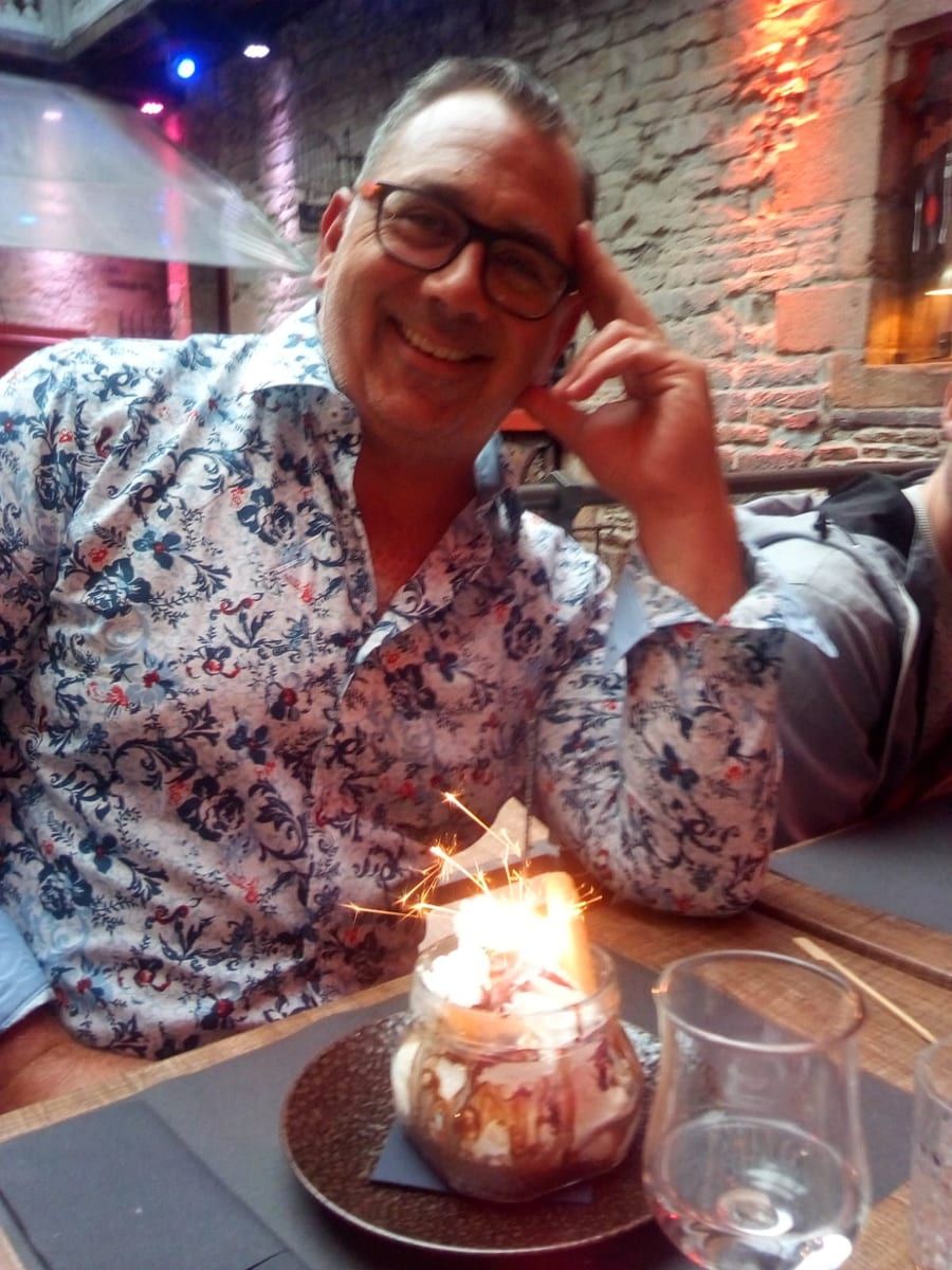 Profil de Nassin, 40 ans, Gay male à Bollodingen (Berne)