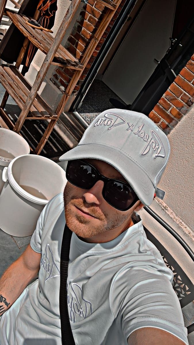 Profil de Djezon, 22 ans, Gay male à Fétigny (Fribourg)