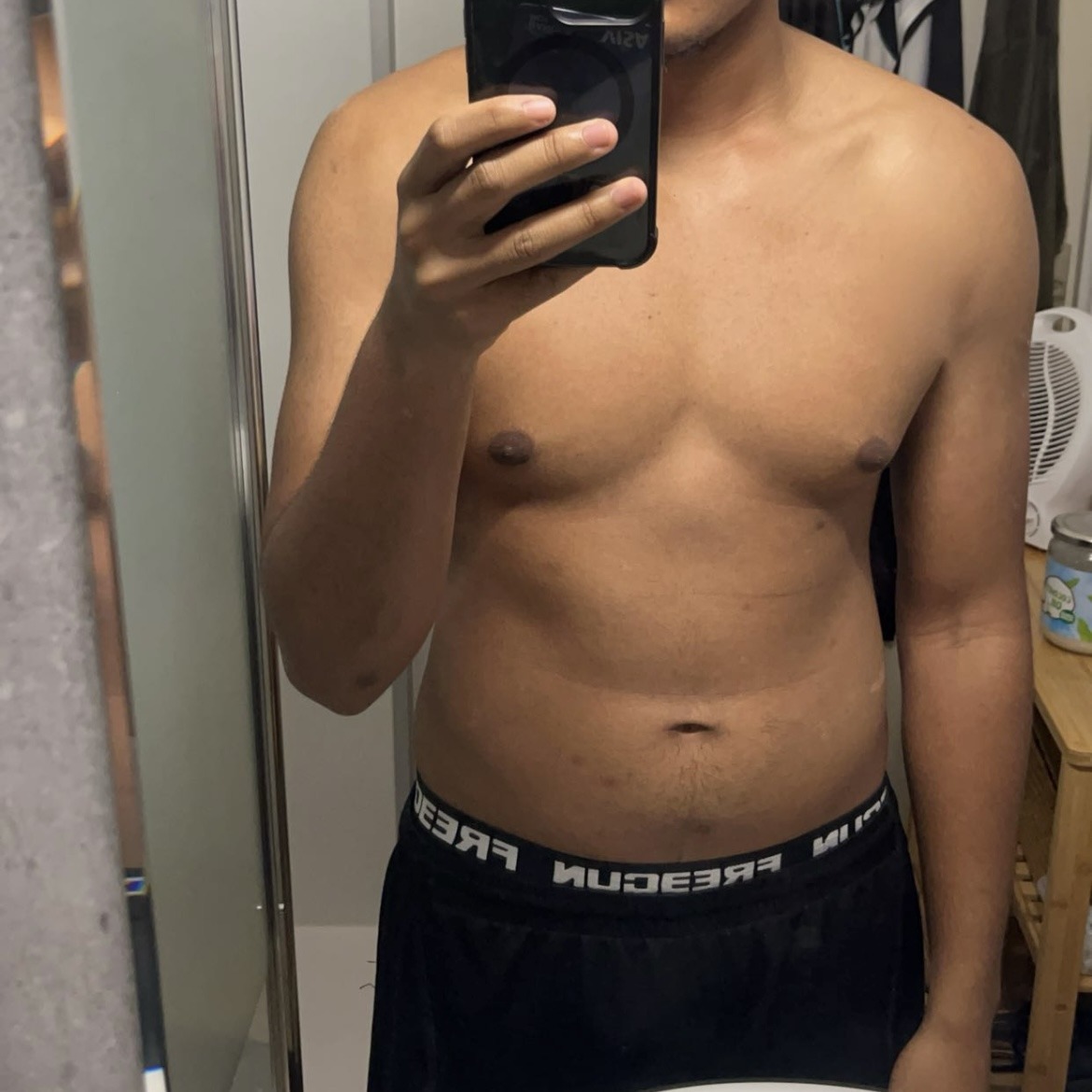 Profil de Yuta, 45 ans, Gay male à Fontaine Dessous (Liddes) (Valais)