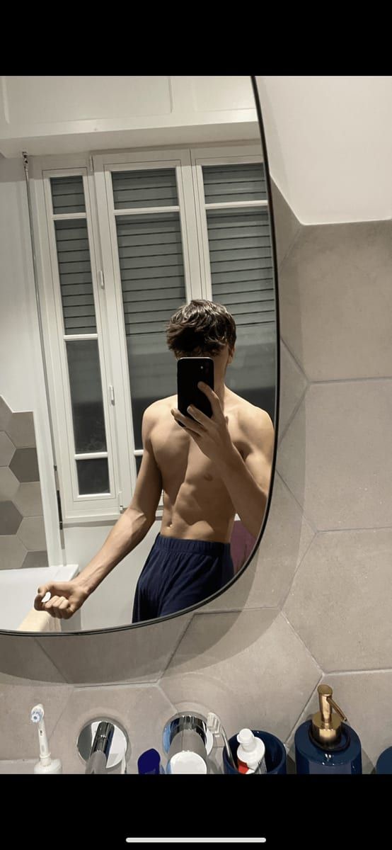 Profil de Lindo, 22 ans, Gay male à Luven (Grisons)