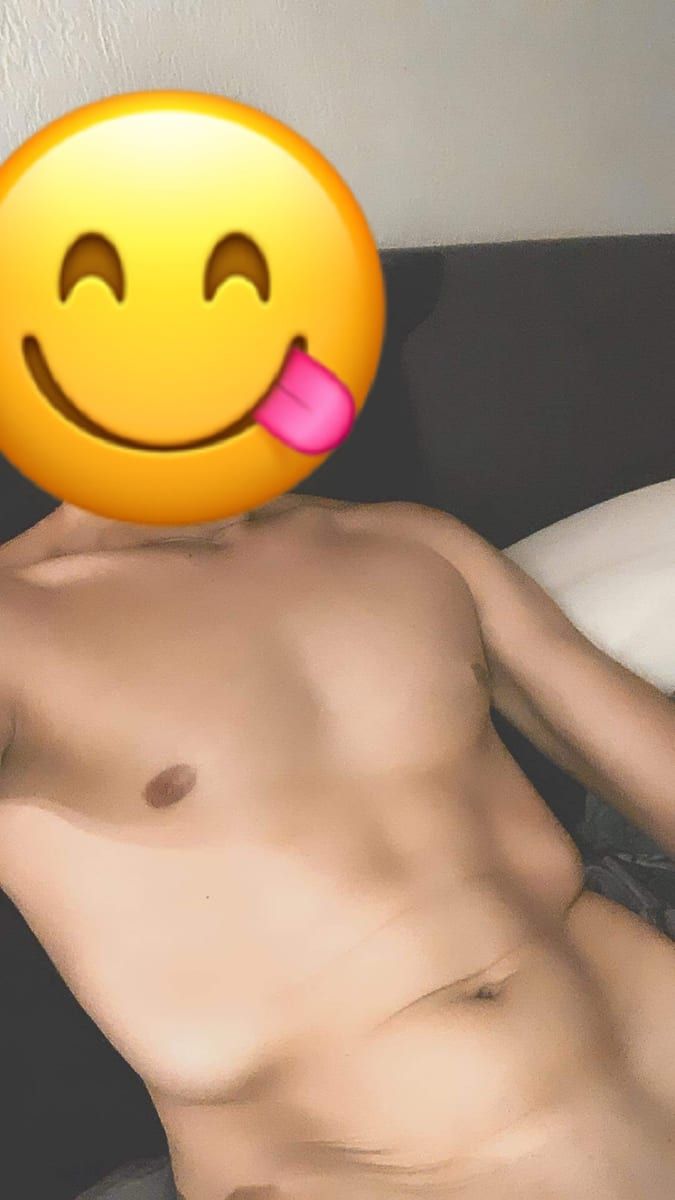 Profil de Abass, 26 ans, Gay male à Chenaux (Vaud)